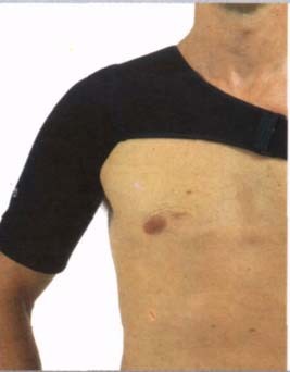 Плечевой мягкий бандаж для средней фиксации плечевого пояса и плечевого сустава у взрослых и детей.
